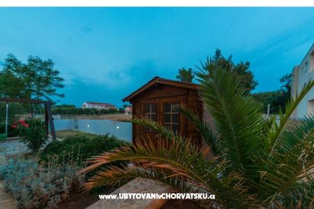 Apartmanok Dora fotó 4