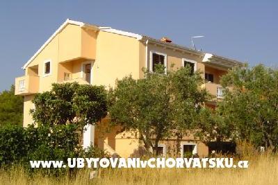 Apartmanok Maslina fotó 2
