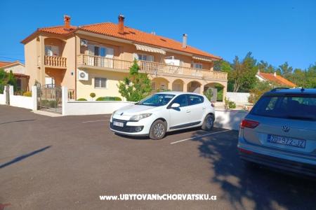 Apartmanok Lantana fotó 2