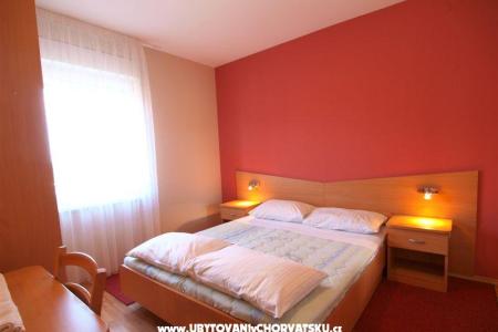 Apartmanok medencével Jadranka fotó 5