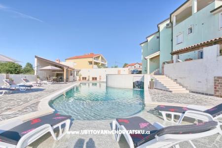 Apartmanok medencével Štinjan fotó 3