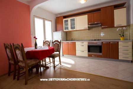 Apartmanok Zora fotó 3