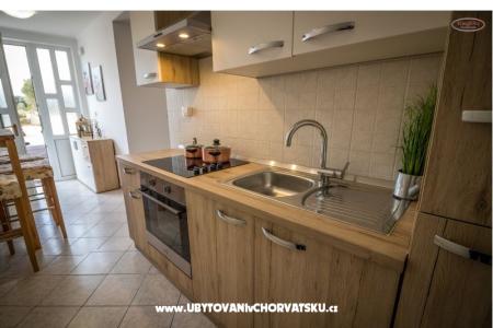 Whirlpool Apartmanok Skoblar fotó 4