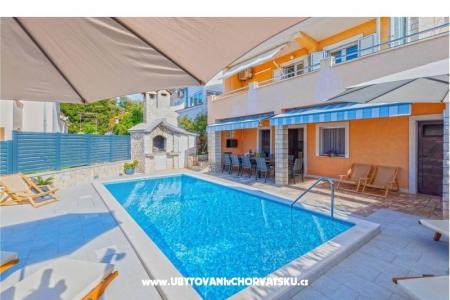 Villa Bobanac with heated pool – Rogoznica Horvátország