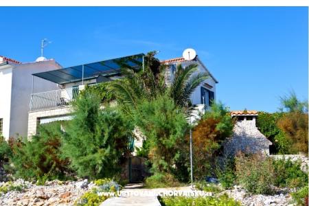 Apartmanok Holiday – Rogoznica Horvátország