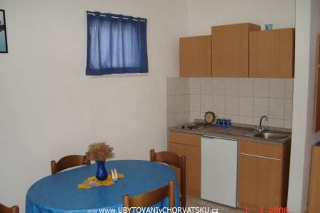 Apartmanok Mastelic fotó 4