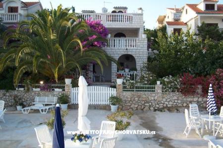 Villa Jozo Apartmanok fotó 2