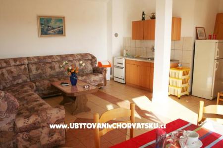 Apartmanok Tina fotó 3
