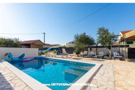 Villa Spark – Rogoznica Horvátország