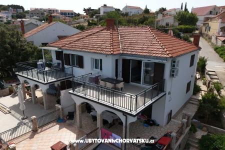 Apartmanok Oli fotó 2