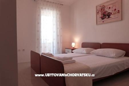Apartmanok Villa  IVA fotó 4