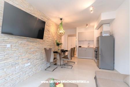 Luxury modern apartment on beach Split Horvátország