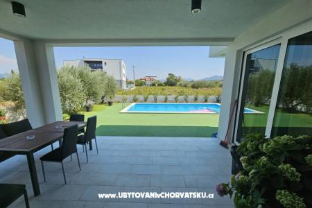 Villa Maestro fotó 2