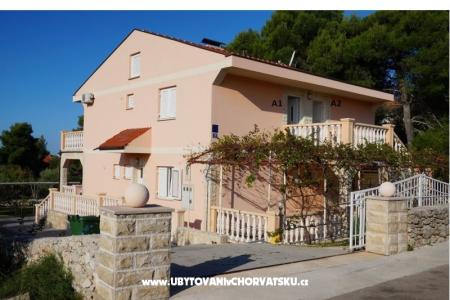 Apartmanok Tustica fotó 3