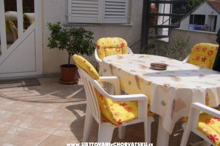 Apartmanok Roviš fotó 3