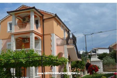 Apartmanok Brksi  Trogir Horvátország