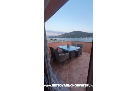 Apartmanok Lana Trogir Horvátország