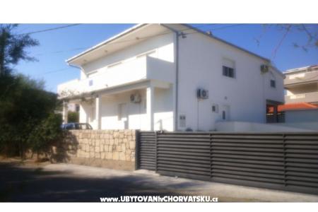 Apartmanok Lovre fotó 3