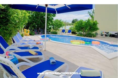 Apartmanok Petra fotó 2