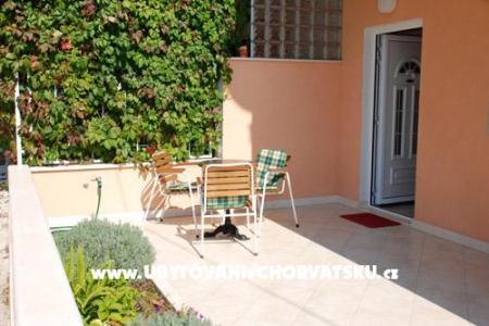 Apartmanok Riva & Roza fotó 3