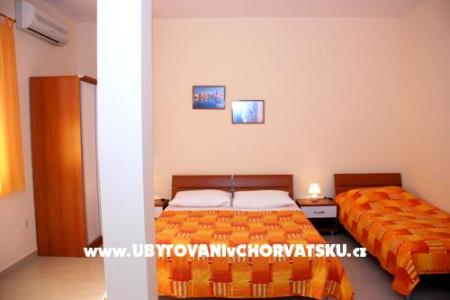Apartmanok Riva & Roza fotó 4