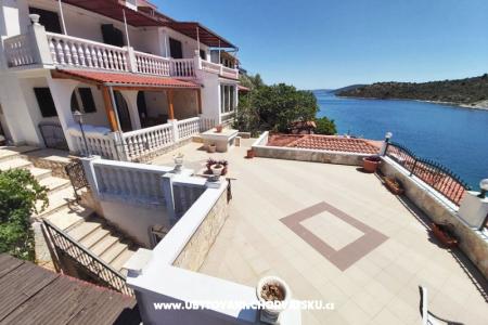 Apartmanok Villa Carmen fotó 4