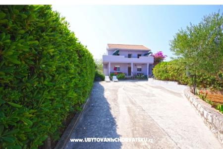 Bosi&amp;co Trogir Horvátország