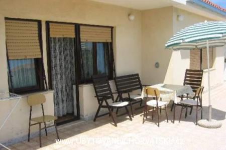 Apartmanok Toni fotó 3