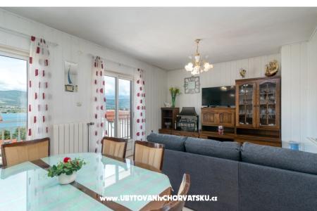 Lola Apartmanok fotó 3