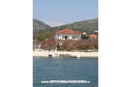 Manda Trogir Horvátország