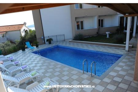 Apartmanok & Szobák Jelavić fotó 2