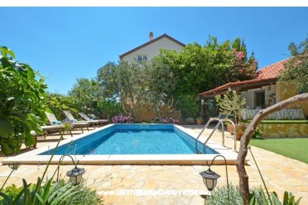 Lux Oasis Trogir Horvátország
