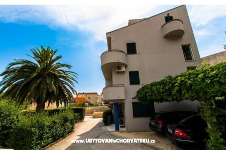 City Apartmanok Tučepi fotó 4