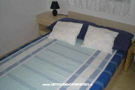 Apartmanok Dora fotó 3