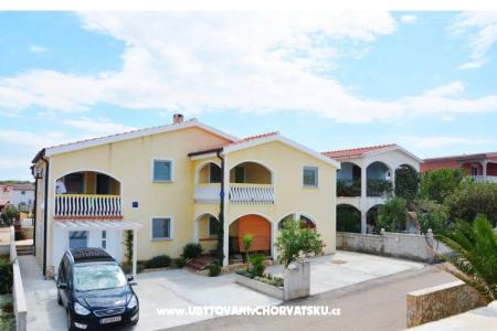 Apartmanok Laura Vir fotó 2