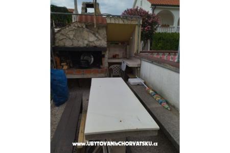 Apartmanok Oto Ivanka fotó 3