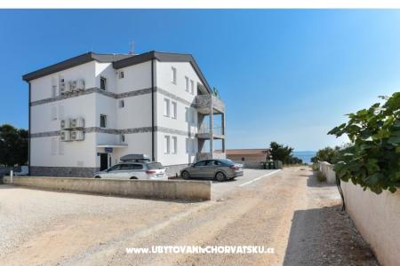 Crowonder Luxury Vir fotó 3