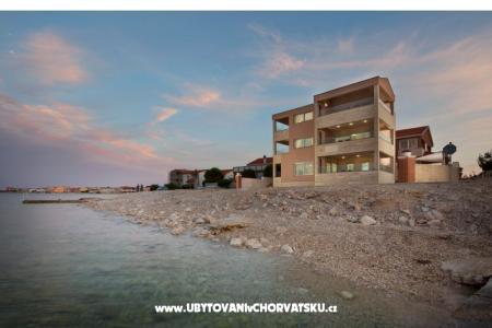 Villa Vista Royal fotó 2