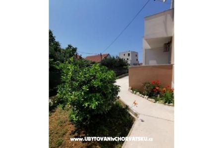 Apartmanok Ema i Roza fotó 2
