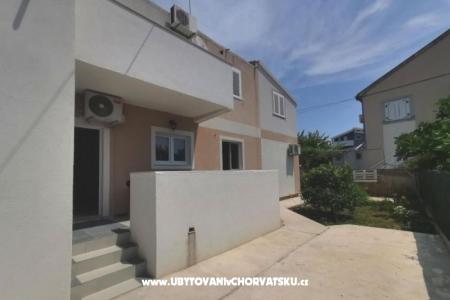 Apartmanok Ema i Roza fotó 3