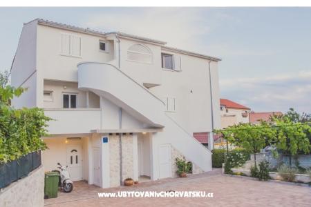 Apartmanok Ines Vodice Horvátország