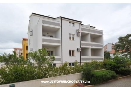 Apartmanok Plima***Srima Vodice Horvátország