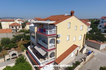 Apartmanok Zeko Vodice Horvátország