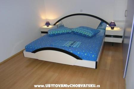 Apartmanok KOLOVARE fotó 4