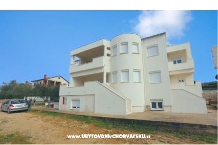 Apartmanok Sandra (100 m more) Zadar Horvátország
