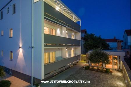 Apartmanok Villa Karla fotó 4