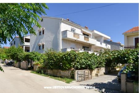 Apartmanok Diklo Zadar Horvátország