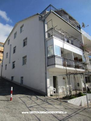 Apartmanok Paula i Ante – Szálláshely Baska Voda Horvátország