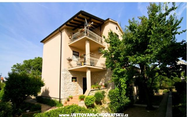 Apartmanok Ana – Szálláshely Betina Horvátország
