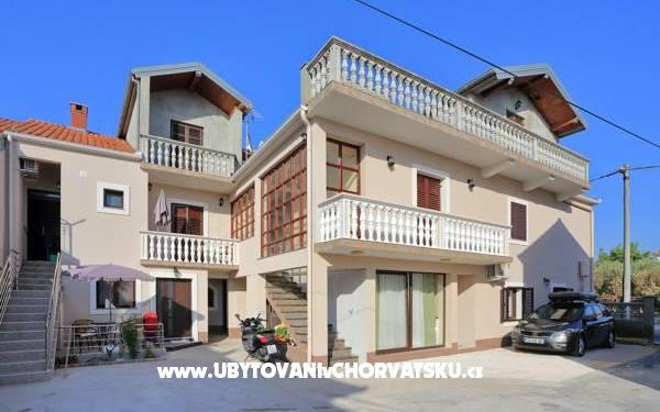 Apartmanok  Kala – Szálláshely Bibinje Horvátország